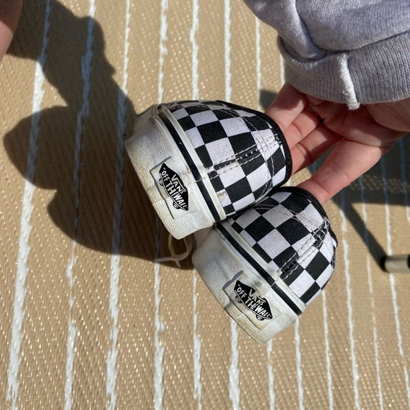 Checkered Vans - Picture 3 of 4